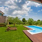 Villa Franciska In Smoljanci - Haus Für 5 Personen *