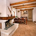 Franciska In Smoljanci - Haus Für 5 Personen