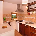 Villa Franciska In Smoljanci - Haus Für 5 Personen