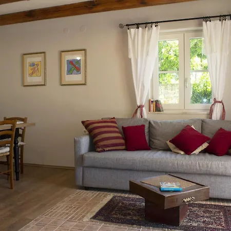 Franciska In Smoljanci - Haus Fuer 5 Personen *