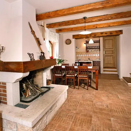 Franciska In Smoljanci - Haus Fuer 5 Personen